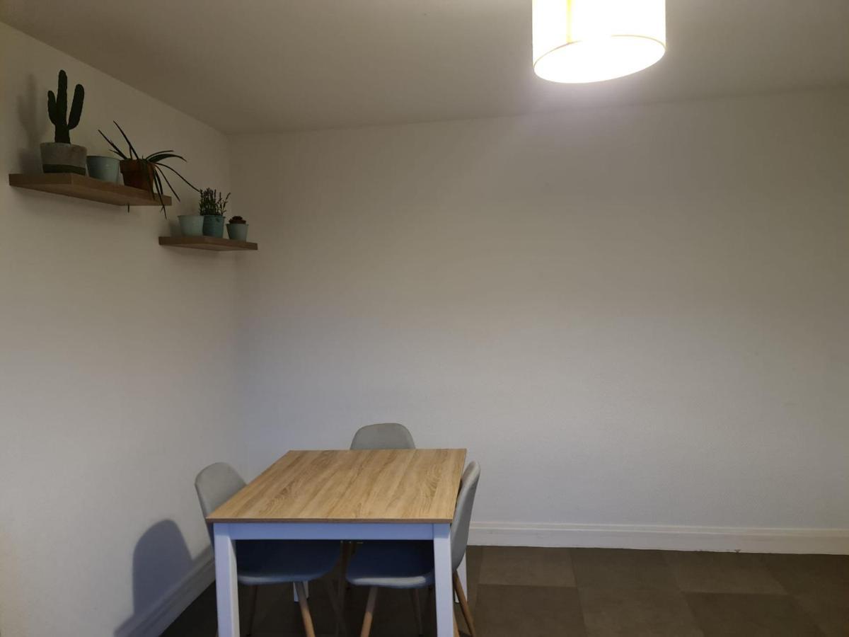 Private Room In A Shared Apartment II Бове Екстериор снимка